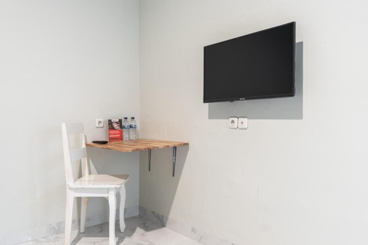Reddoorz Plus Near Rs Usu Medan 2 Εξωτερικό φωτογραφία
